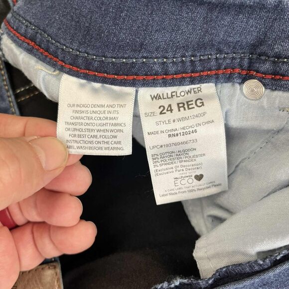 Wallflower Jeans Womens Size 24 Regular Ultra Fit Skinny Dark Wash Stretch Denim - Picture 5 of 8